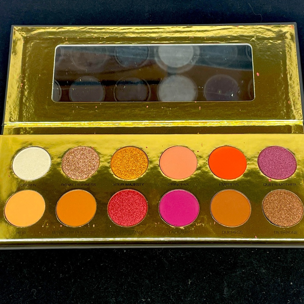 Queen of Hearts Eyeshadow Palette